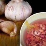 "Balsam" do czosnku: groszowe rozwiązanie zapobiegające jego gniciu i zapewniające